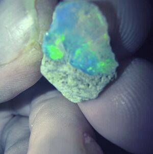 Raw opal